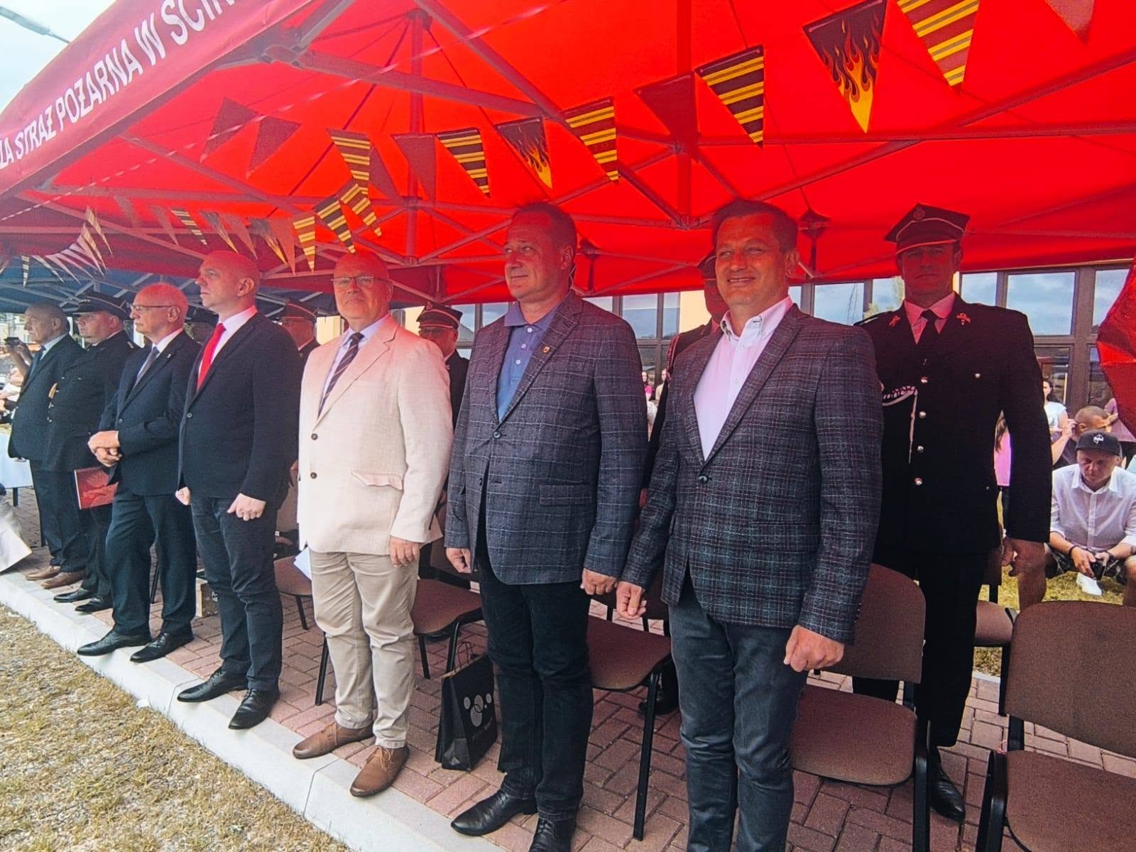 Zaproszeni samorządowcy